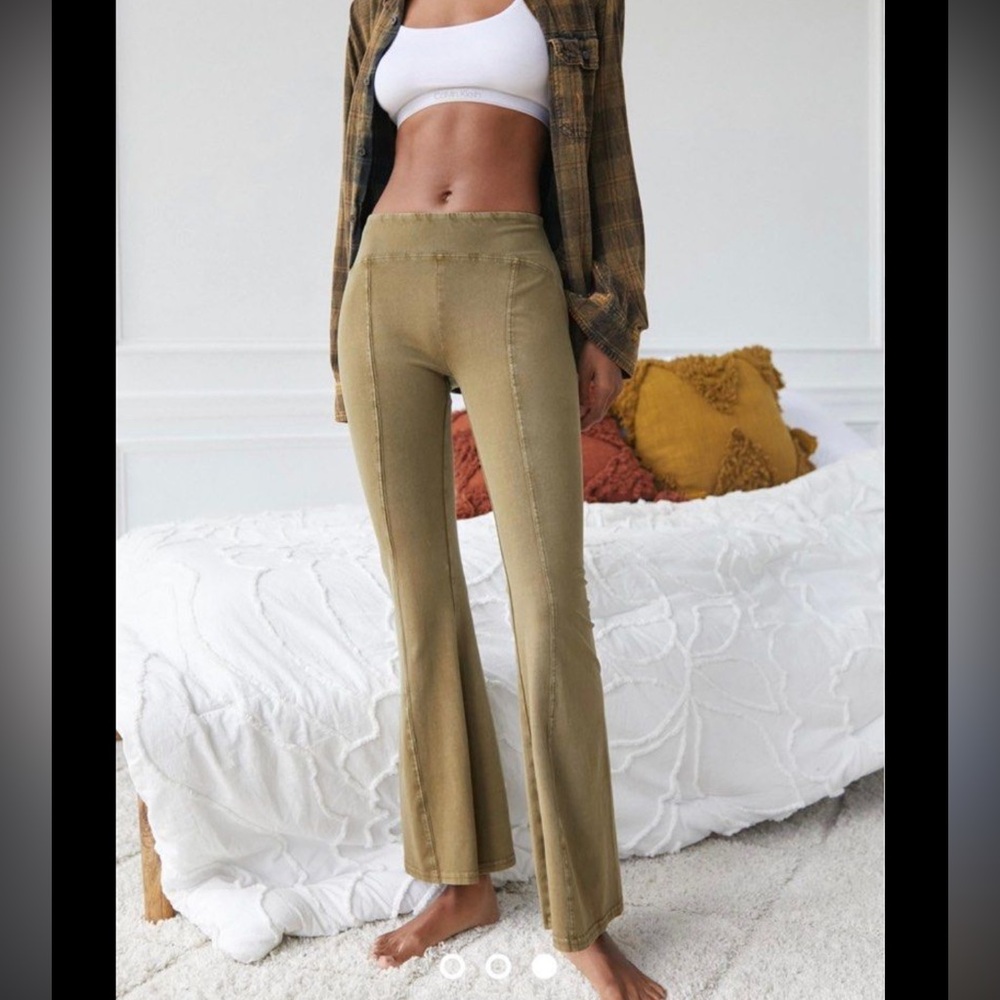 Urban outfitters seamed Flared Pants size small